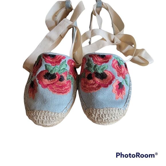 Jessica Simpson Fippo Espadrilles. Size 6.5 - Picture 3 of 9